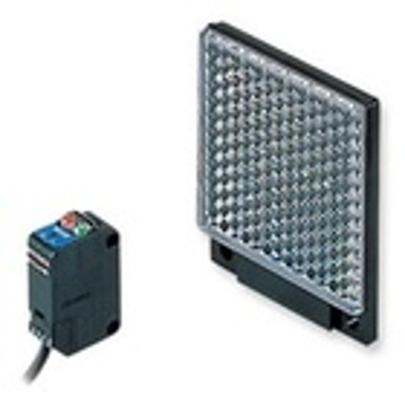 Keyence-Square retro-reflective Cable Type, PNP , SKU : PZ2-61P